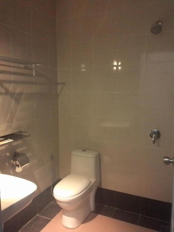 101 Hotel Мири Стая снимка
