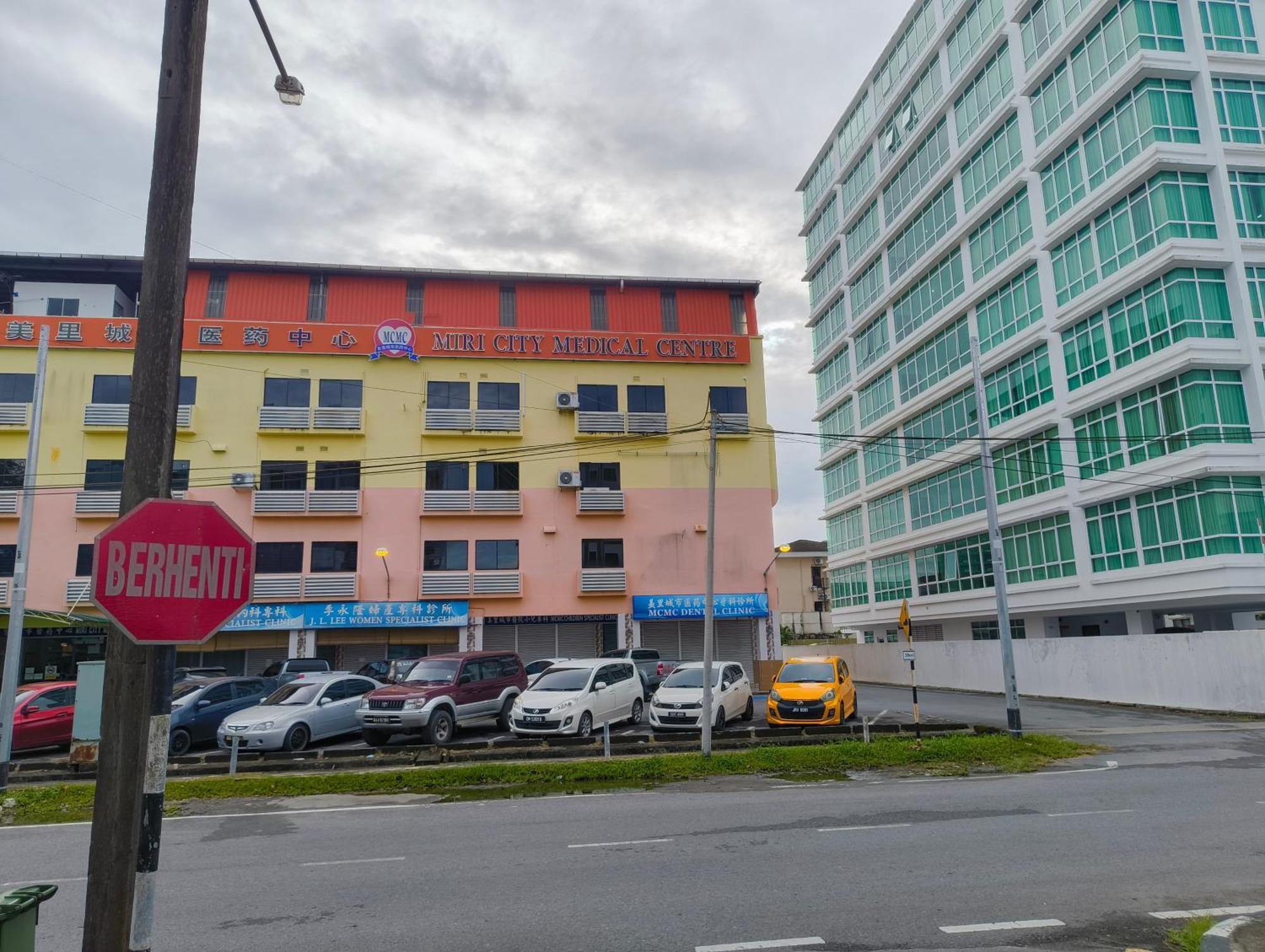 101 Hotel Мири Екстериор снимка