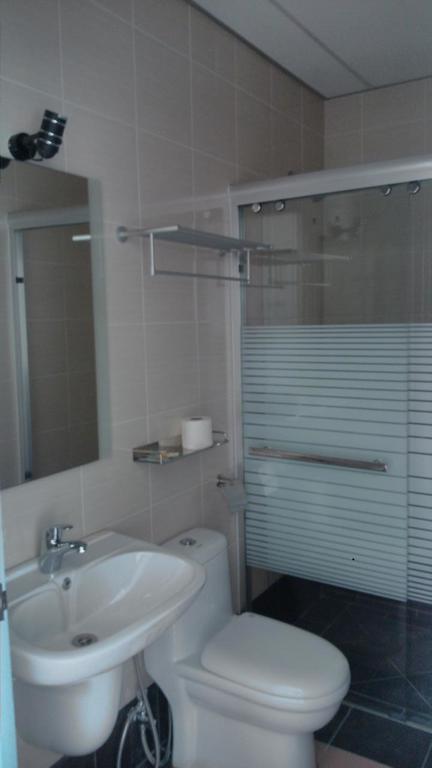 101 Hotel Мири Екстериор снимка
